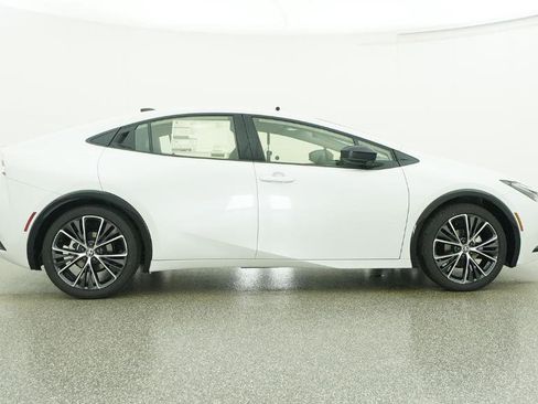 New 2026 Toyota Prius XLE image 42