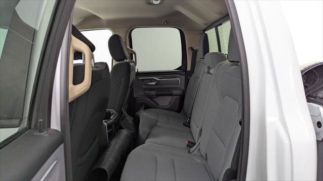 Used 2020 RAM 1500 Big Horn AWD/4WD image 17