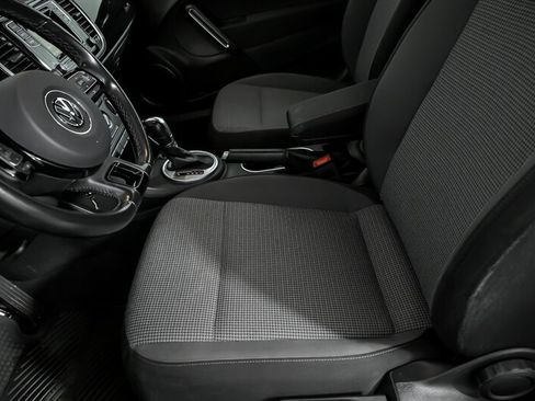 Used 2018 Volkswagen Beetle 2.0T S image 17