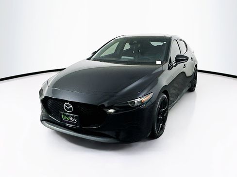 Used 2022 MAZDA MAZDA3 s FWD image 3