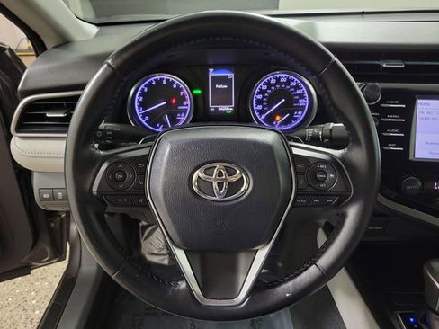 Used 2019 Toyota Camry SE w/ Convenience Package FWD image 26