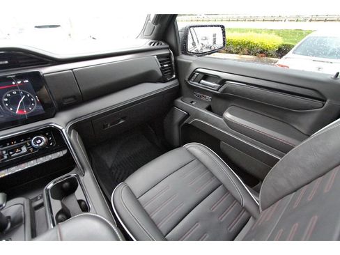 Used 2023 GMC Sierra 1500 AT4X AWD/4WD image 11