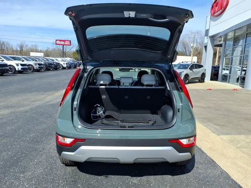 New 2026 Kia Niro EX image 7