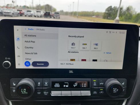 Used 2024 Toyota Grand Highlander AWD image 16