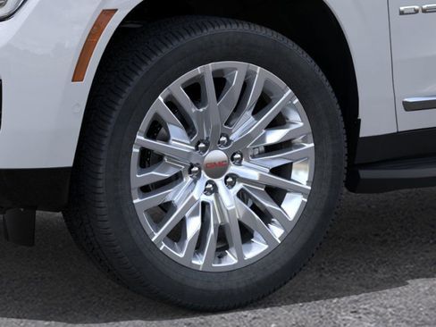 New 2026 GMC Yukon XL Denali image 9