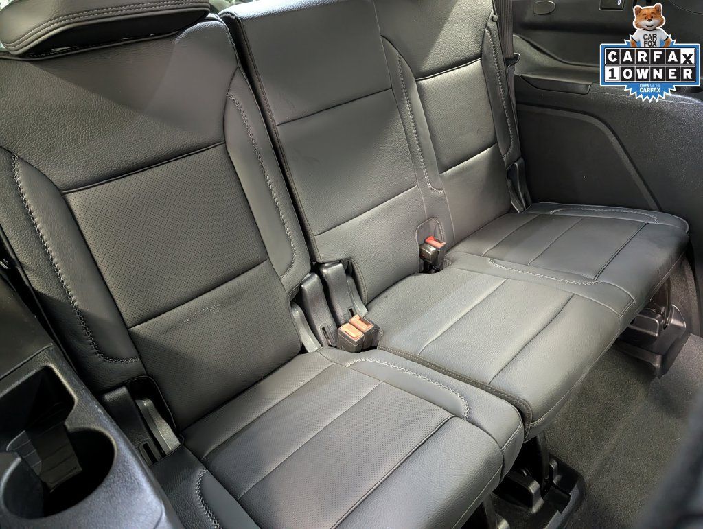 Used 2025 GMC Yukon Denali w/ Sun & Power Step Package AWD/4WD image 27