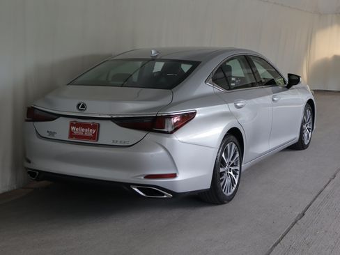Used 2019 Lexus ES 350 w/ Premium Package FWD image 8