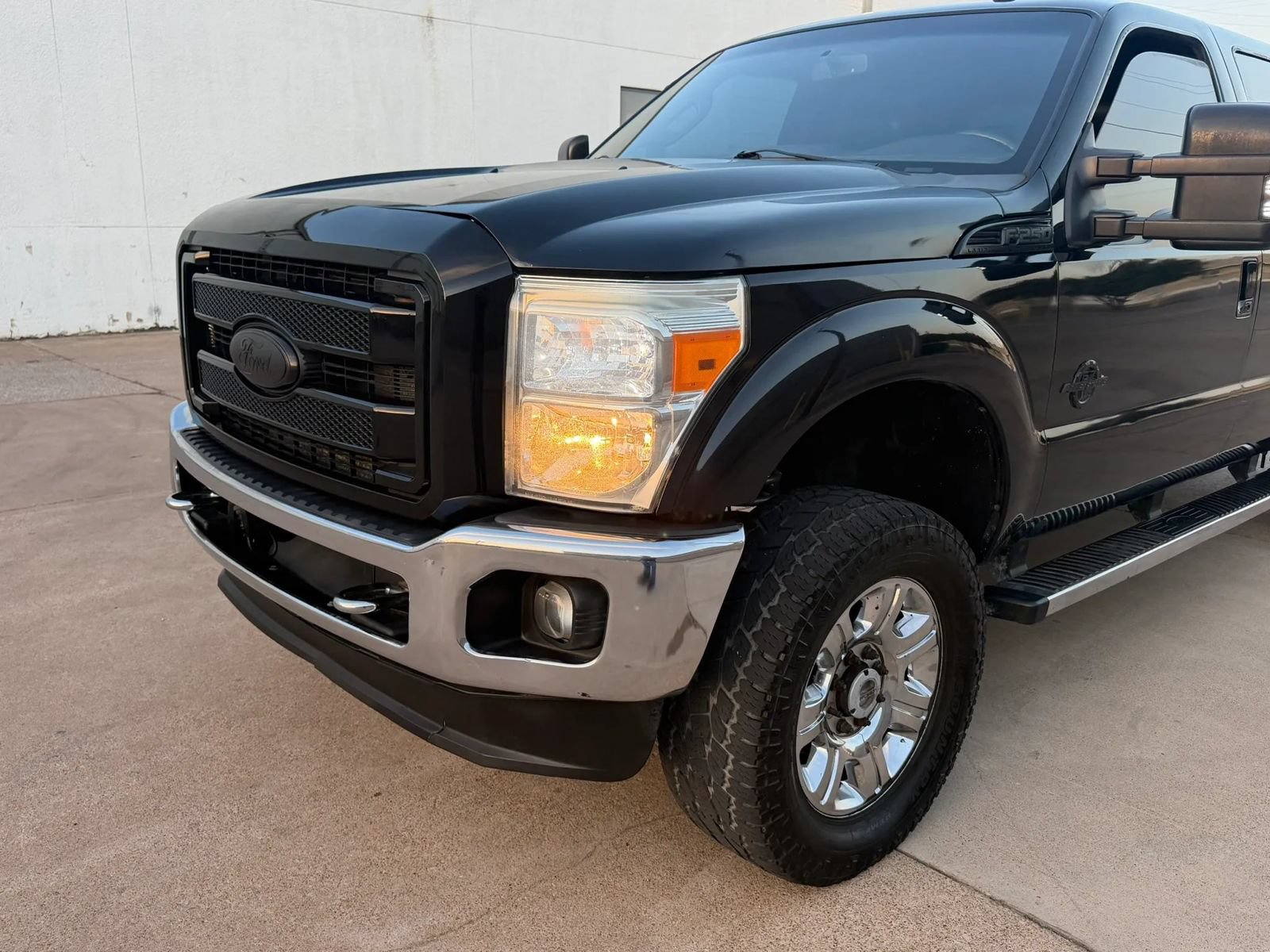 Used 2015 Ford F250 Lariat w/ Lariat Ultimate Package AWD/4WD image 12