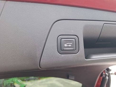 Used 2023 Buick Envision Preferred AWD/4WD image 16