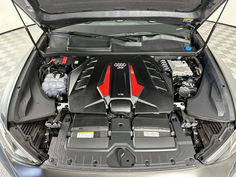 Used 2025 Audi RS Q8 performance AWD/4WD image 31