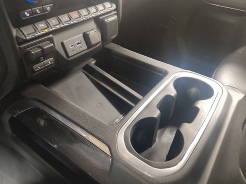 Used 2019 Chevrolet Silverado 1500 LTZ w/ LTZ Plus Package AWD/4WD image 26