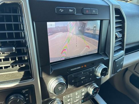 Used 2019 Ford F150 Lariat w/ Equipment Group 502A Luxury image 12