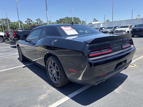 Used 2018 Dodge Challenger GT w/ Blacktop Package AWD/4WD image 7