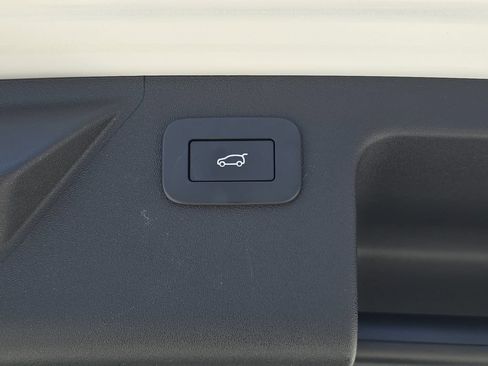 Certified 2025 Land Rover Discovery Sport S AWD/4WD image 14