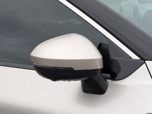 Certified 2024 Nissan Rogue SL w/ SL Premium Package image 12