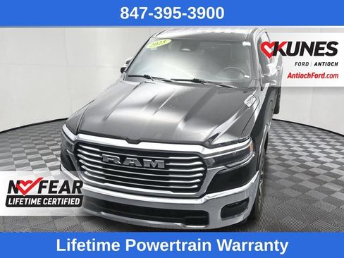 Used 2025 RAM 1500 Laramie AWD/4WD image 29