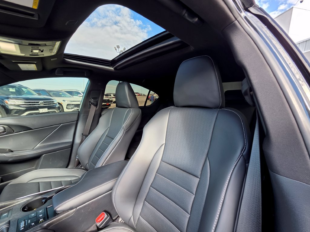 Used 2026 Lexus IS 350 F Sport w/ Handling Package RWD image 16