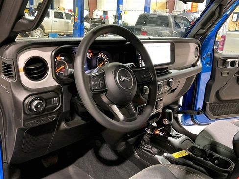 New 2026 Jeep Wrangler Sport AWD/4WD image 5