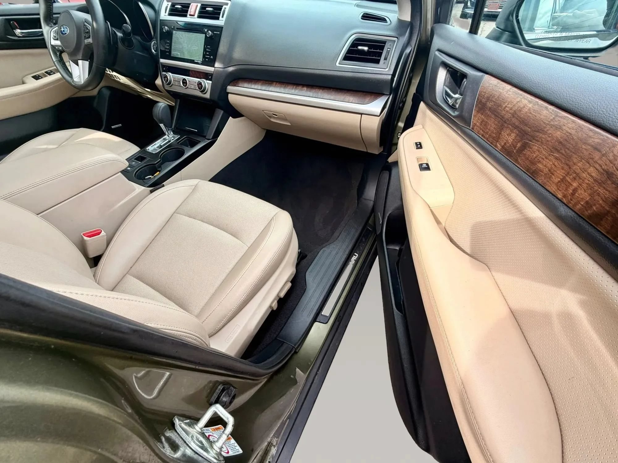 Used 2015 Subaru Outback 2.5i Limited AWD/4WD image 11