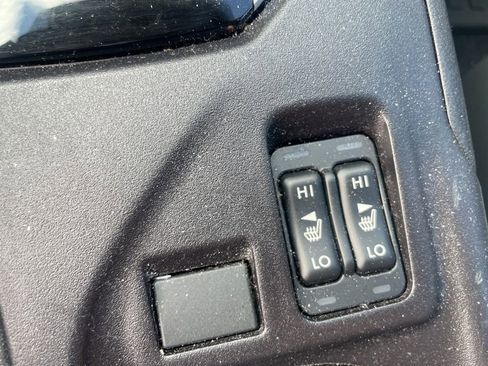 Used 2017 Subaru Impreza 2.0i Limited image 11