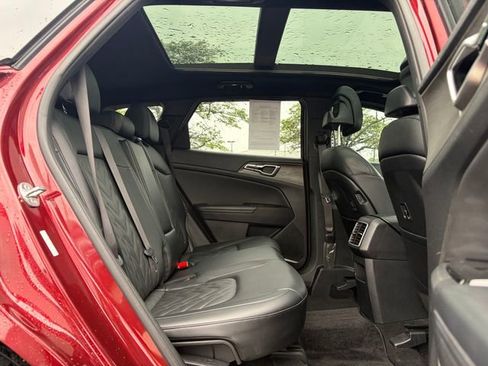 Used 2024 Kia Sportage X-Line w/ X-Line Premium Package AWD/4WD image 17