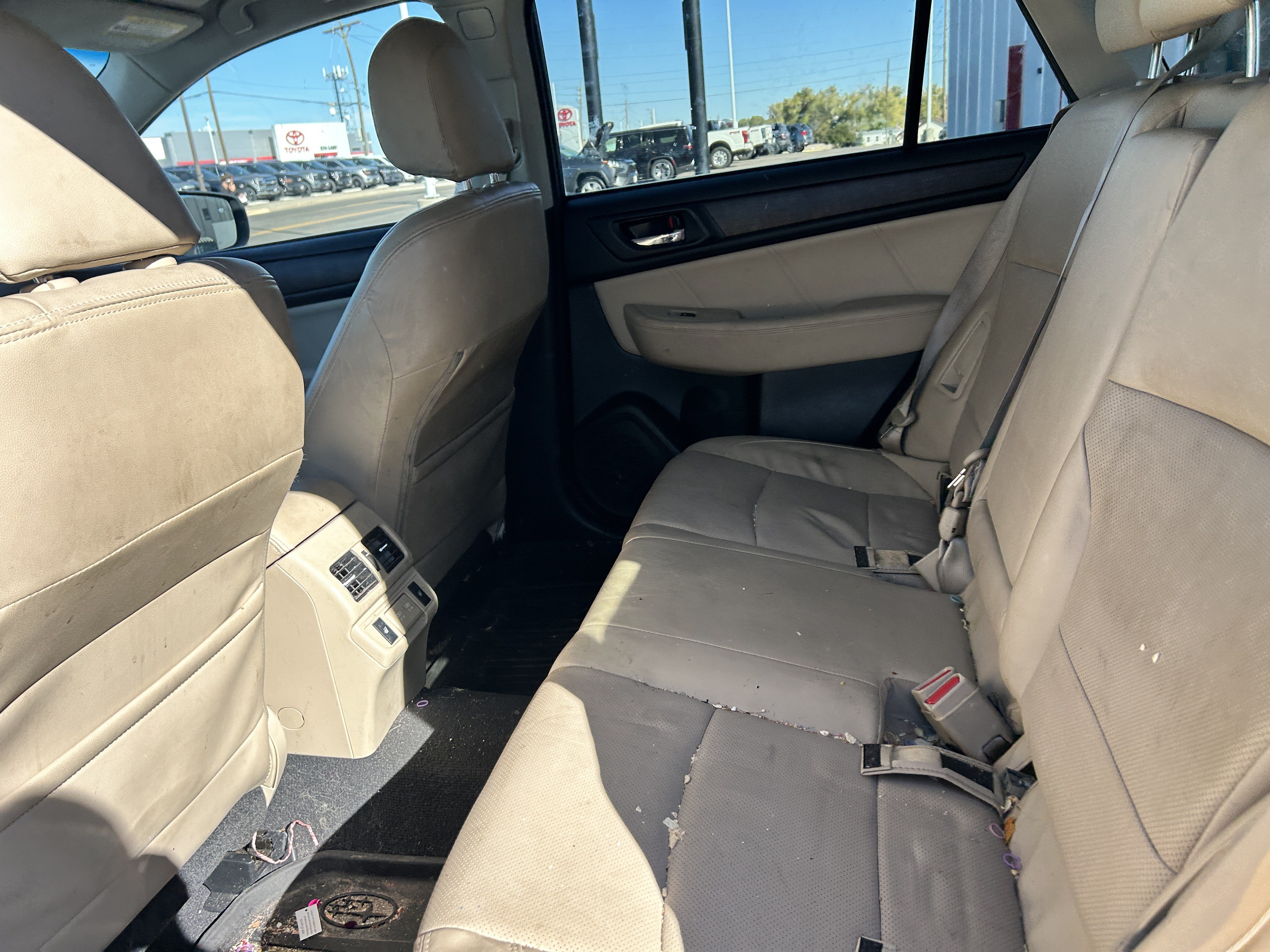 Used 2019 Subaru Outback 3.6R Limited AWD/4WD image 10