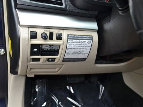 Used 2012 Subaru Outback 2.5i Premium w/ All-Weather Pkg image 18