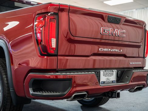 Used 2019 GMC Sierra 1500 Denali w/ Denali Ultimate Package AWD/4WD image 6