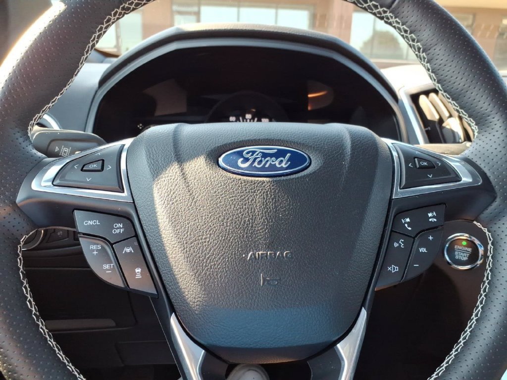 Used 2024 Ford Edge ST w/ Equipment Group 401A AWD/4WD image 23