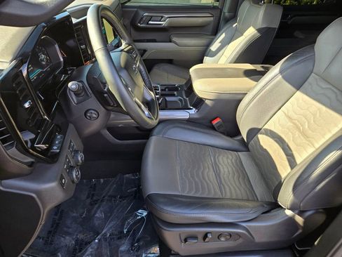 Used 2024 Chevrolet Silverado 1500 ZR2 w/ Technology Package AWD/4WD image 10