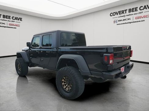 Used 2022 Jeep Gladiator Sport image 7