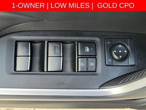 Used 2025 Toyota RAV4 XLE FWD image 22