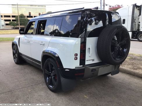 Used 2022 Land Rover Defender 110 X-Dynamic SE AWD/4WD image 6