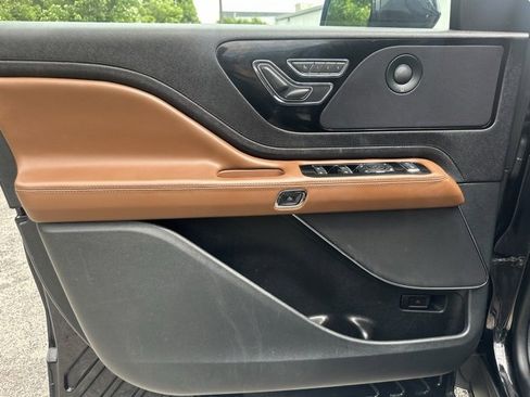 Used 2022 Lincoln Aviator Reserve w/ Equipment Group 201A image 15