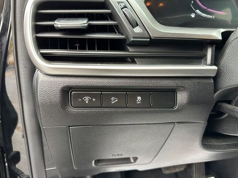 Used 2023 Kia Telluride S image 22