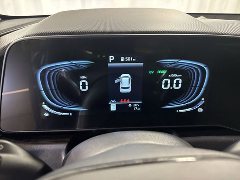 Certified 2025 Kia Niro EX Touring image 19