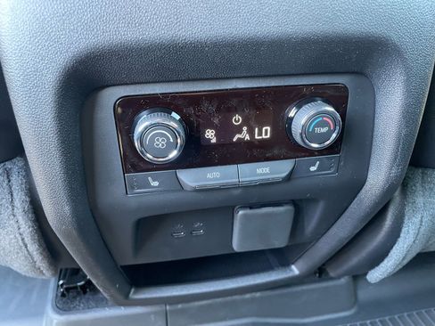 New 2026 Chevrolet Traverse High Country w/ LPO, Floor Liner Package image 7