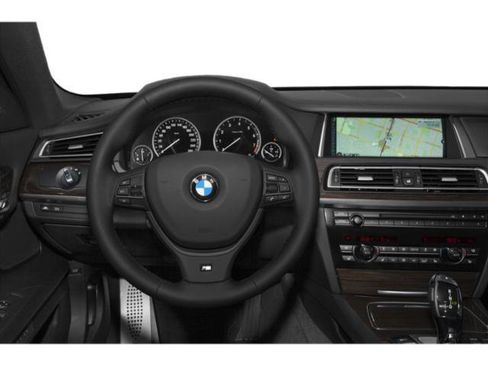 Used 2015 BMW 750Li image 6