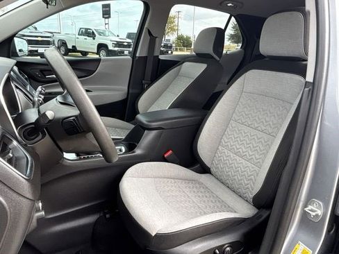 Certified 2024 Chevrolet Equinox LS w/ LS Convenience Package image 18