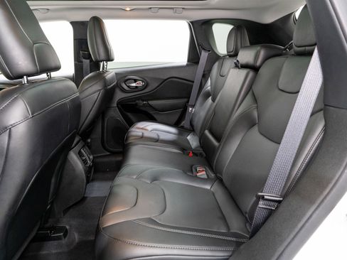 Used 2023 Jeep Cherokee Altitude Lux w/ Lux Elite Package AWD/4WD image 33