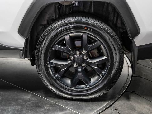 Certified 2022 Toyota RAV4 LE FWD image 11