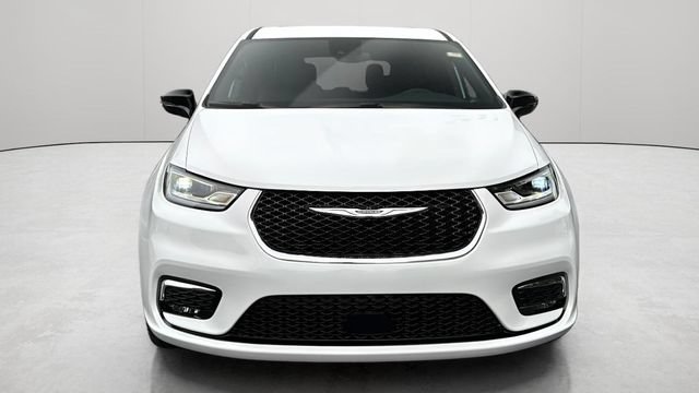New 2025 Chrysler Pacifica Select AWD/4WD image 12