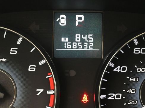 Used 2011 Subaru Outback 2.5i Premium image 20