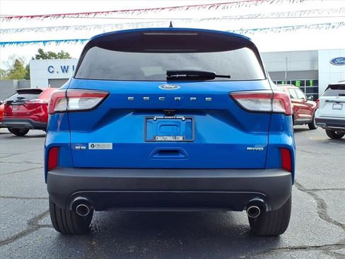 Used 2021 Ford Escape SE w/ SE Sport Appearance Package image 18
