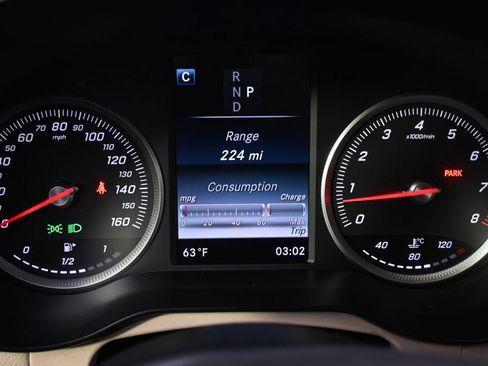 Used 2016 Mercedes-Benz GLC 300 4MATIC image 25