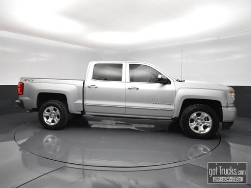 Used 2018 Chevrolet Silverado 1500 LTZ Z71 AWD/4WD image 50