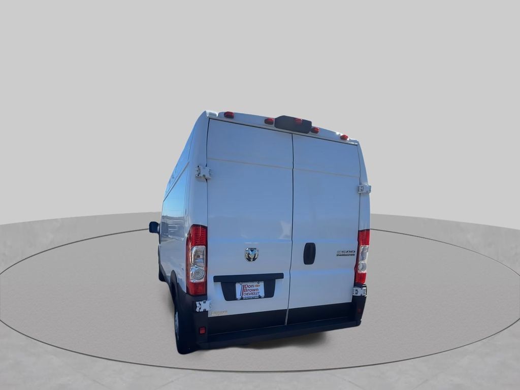 Used 2024 RAM ProMaster 2500 w/ Convenience Group FWD image 9