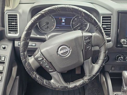 Used 2022 Nissan Frontier SV RWD image 24