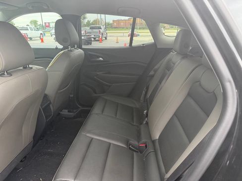 Used 2025 Chevrolet Trax ACTIV w/ Driver Confidence Package FWD image 7