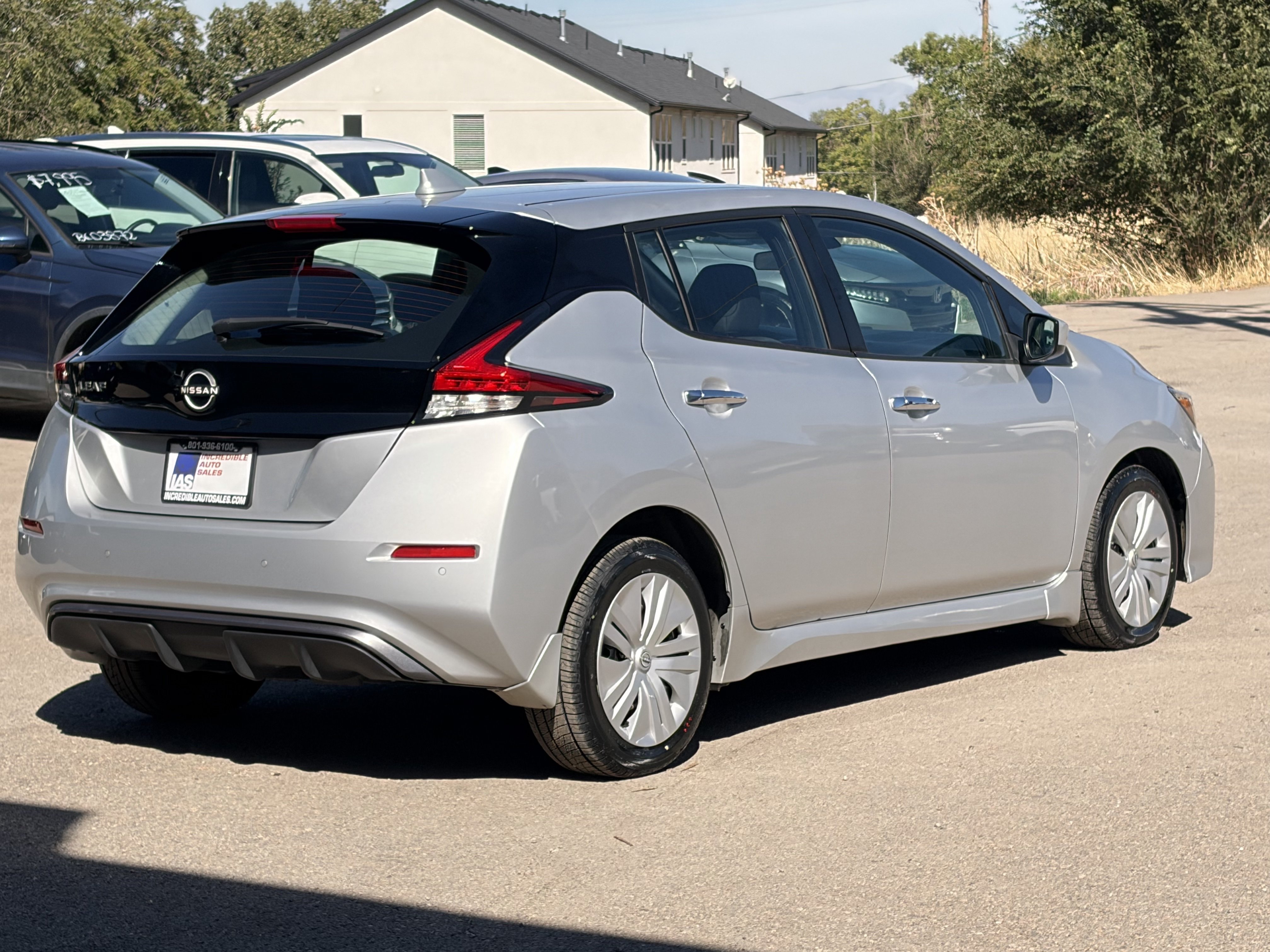 Used 2025 Nissan Leaf S FWD image 6